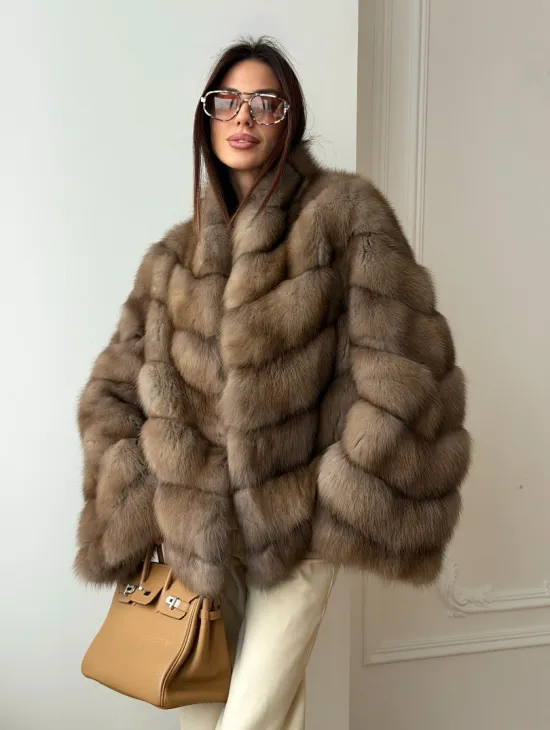 Шуба из меха куницы - рукава косичкой