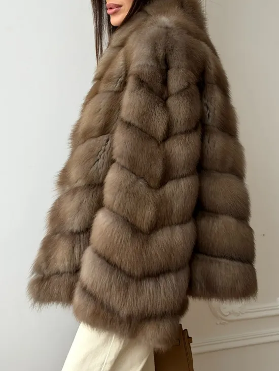 Шуба из меха куницы - рукава косичкой
