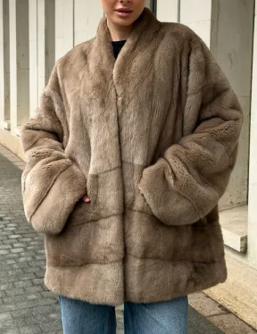 Норковый полушубок пастель V-образный воротник