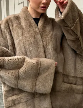 Норковый полушубок пастель V-образный воротник