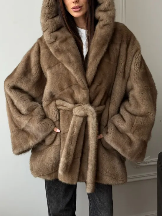 Норковая шуба пастель с капюшоном