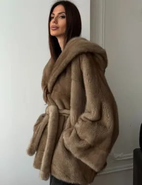 Норковая шуба пастель с капюшоном