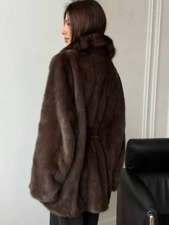 Полушубок норковый летучая мышь с воротником куницы