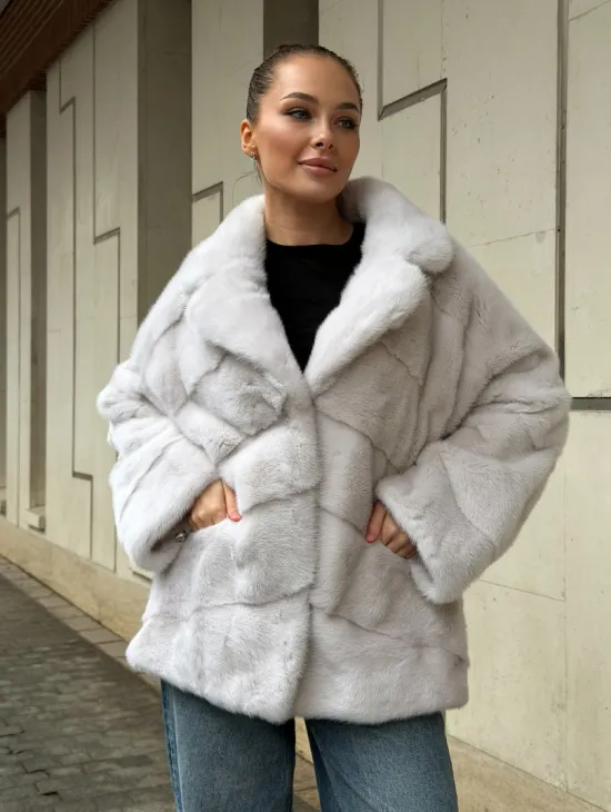 Светлый норковый полушубок