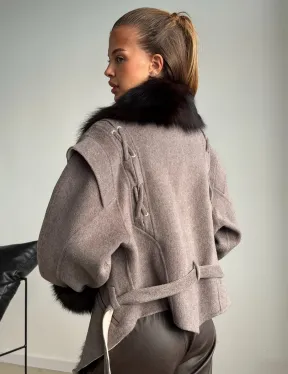 Пальто с мехом фишера