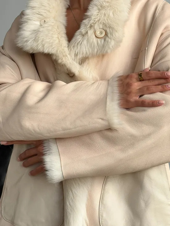 Двухсторонняя дубленка из меха тосканы