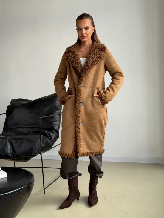 Коричневая двухсторонняя дубленка из экомеха