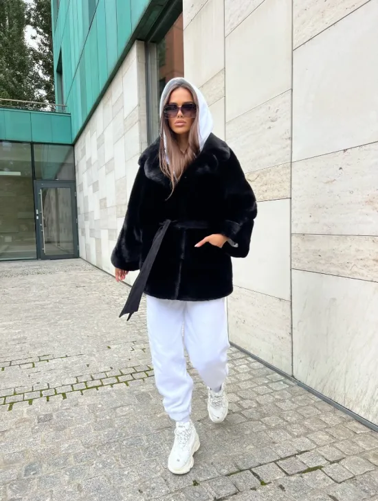 Черная короткая шуба из плюшевой норки Velvet с английским воротником