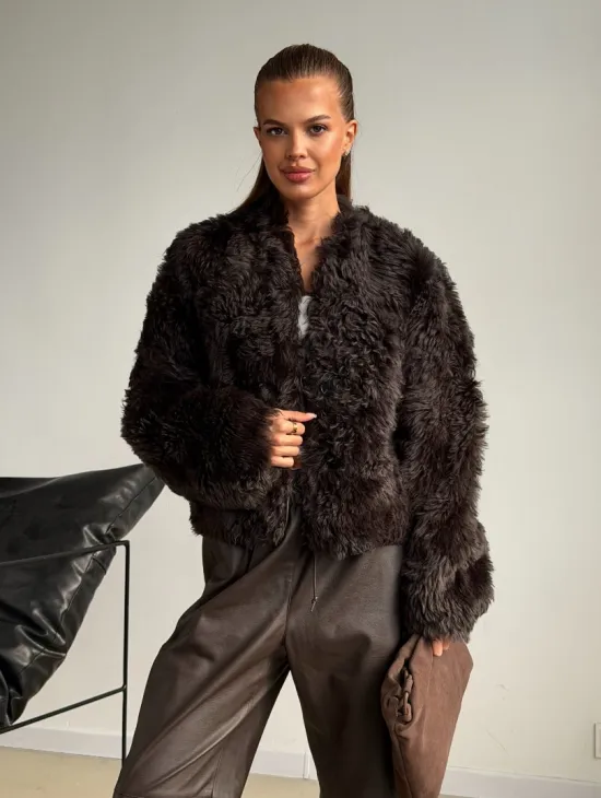 Дубленка кроп-топ из овчины калган