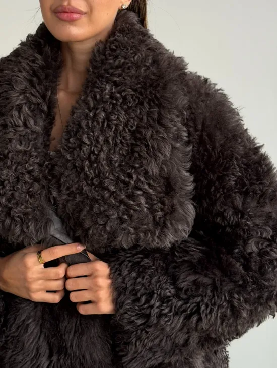 Дублёнка коричневая из овчины - тиградо