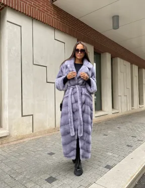 Удлиненная голубая норковая шуба с английским воротником