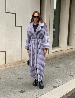 Удлиненная голубая норковая шуба с английским воротником