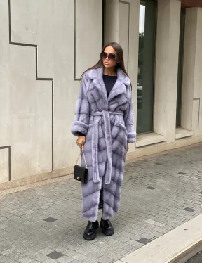 Удлиненная голубая норковая шуба с английским воротником