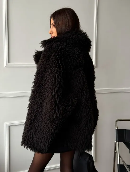 Коричневая дубленка из меха Тиградо