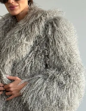 Серая шуба из ламы