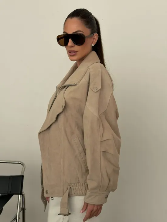 Современная куртка из замшевой кожи