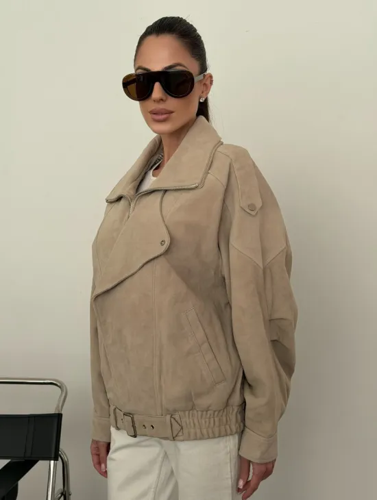 Современная куртка из замшевой кожи