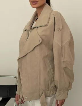 Современная куртка из замшевой кожи