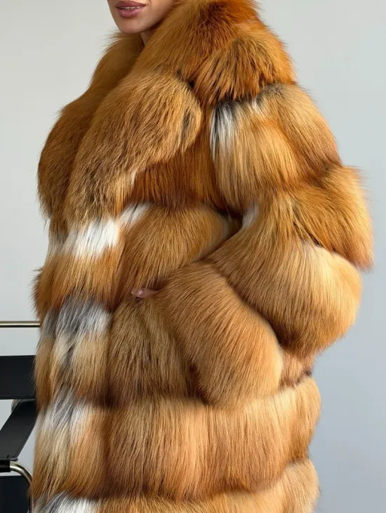 Шуба из меха огненной лисы