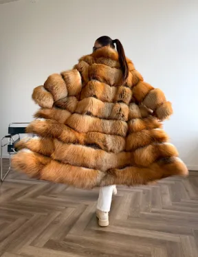 Шуба из меха огненной лисы