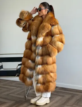 Шуба из меха огненной лисы