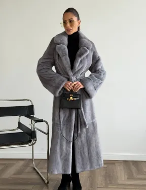 Голубая норковая шуба