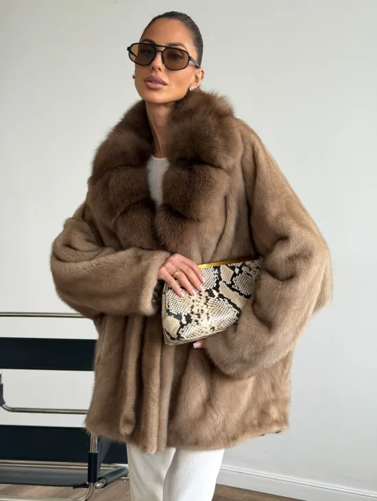 Шуба норковая с воротником куница - летучая мышь