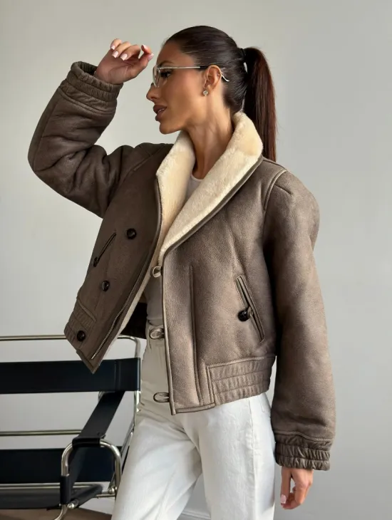 Короткая дубленка - воротник шаль