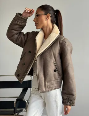 Короткая дубленка - воротник шаль