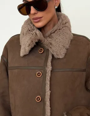 Коричневая замшевая дубленка на мехе тиградо