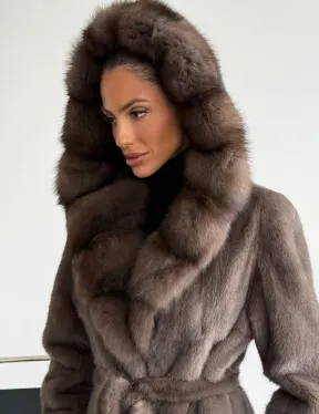 Шуба норковая длинная с капюшоном