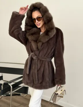 Коричневый норковый полушубок с мехом куницы