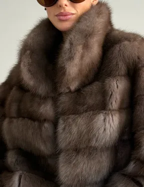 Короткая шуба из куницы - цвет трюфель
