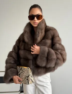 Короткая шуба из куницы - цвет трюфель