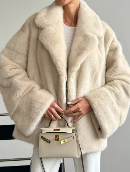 Женский норковый полушубок