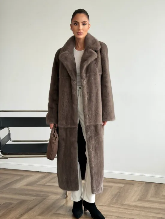 Прямая норковая шуба с поясом