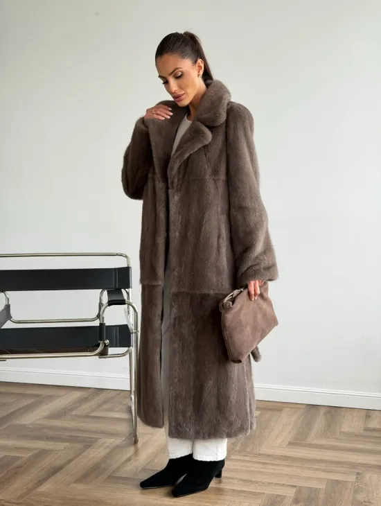 Прямая норковая шуба с поясом