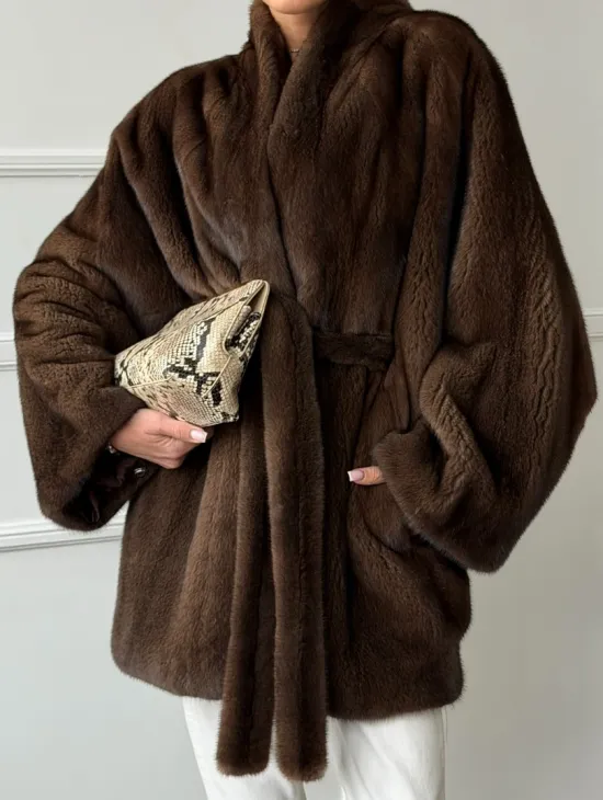 Норковый полушубок с меховым поясом - Летучая мышь