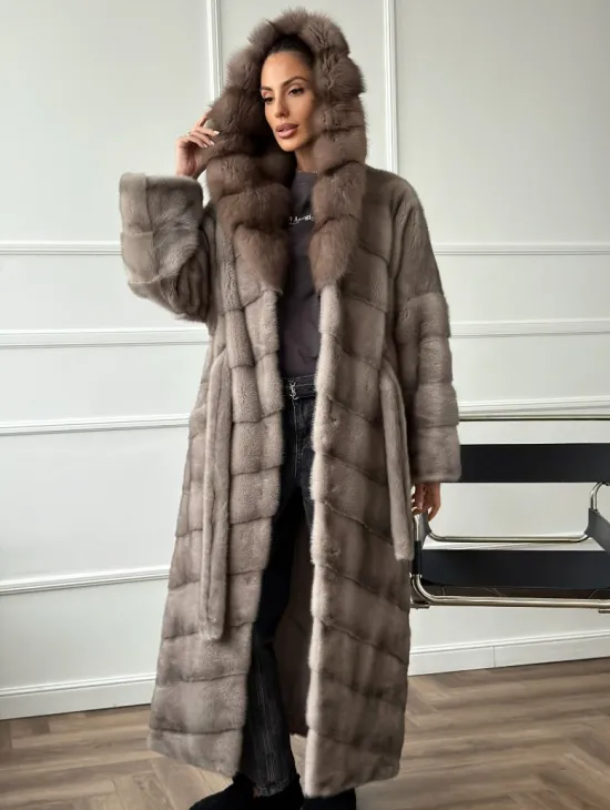 Шуба-кимоно норка в пол с капюшоном куница