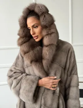 Шуба-кимоно норка в пол с капюшоном куница