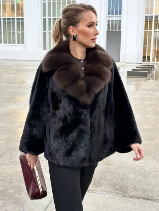 Черный норковый жакет с воротником куницы