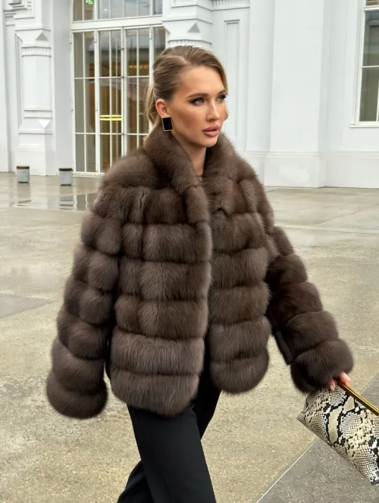 Меховой жакет из куницы - фото 25