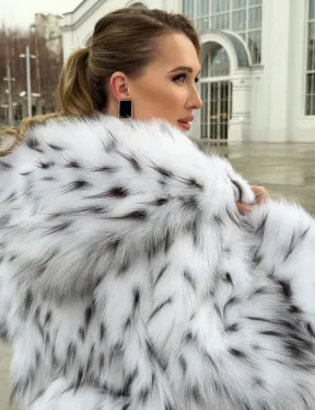 Шуба из лисьего меха под рысь с капюшоном