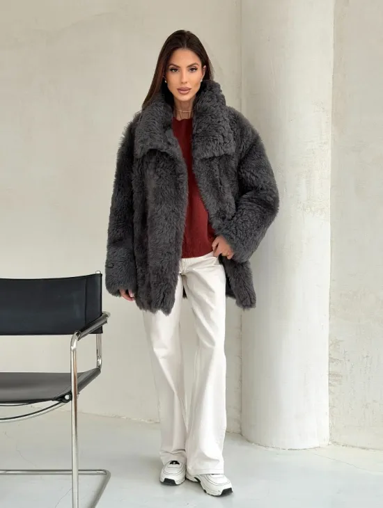 Серая дубленка из тиградо