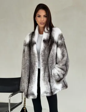 Белая шуба из норки крестовки