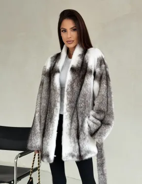 Белая шуба из норки крестовки
