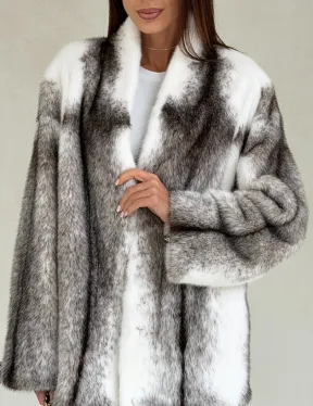 Белая шуба из норки крестовки