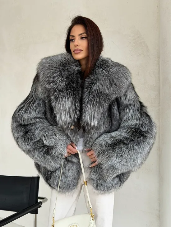 Полушубок из чернобурой лисы