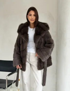 Меховой норковый полушубок с капюшоном куница