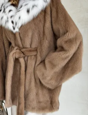 Шуба норковая пастель в роспуск с капюшоном под рысь